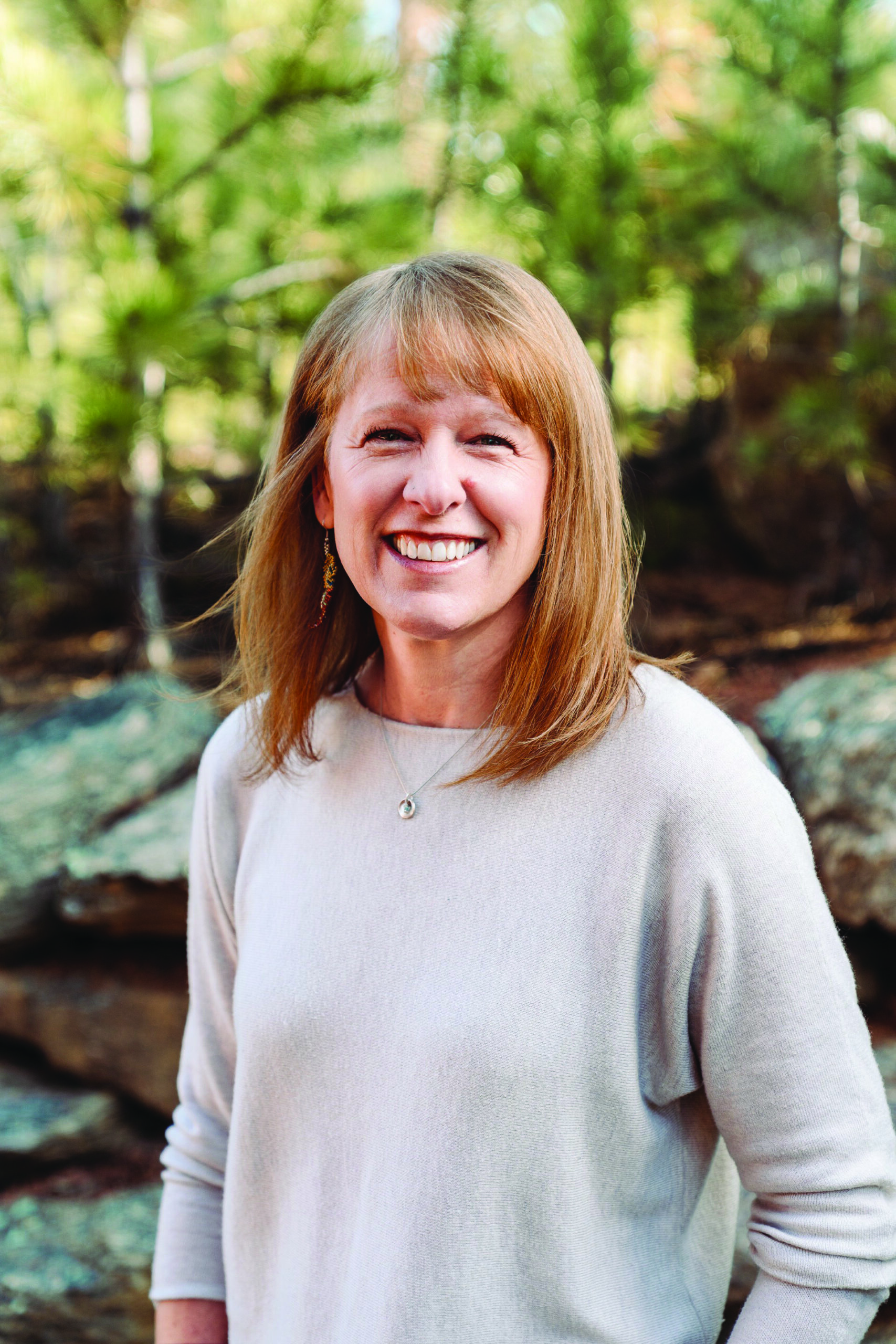 Beth Schneider Headshot